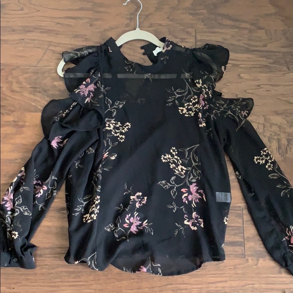 ASTR THE LABEL floral cold shoulder top